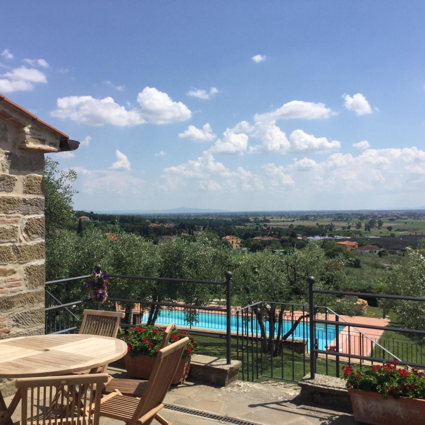 Agriturismo Borgo Tra Gli Olivi Castiglion Fiorentino Extérieur photo